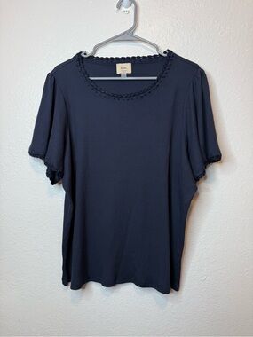 Elie Tahari Navy Crewneck Ribbed Top Flowy Short Bell Sleeves Size 1X Coastal